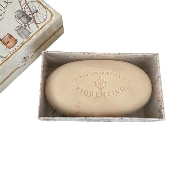 Saponificio Artigianale Goat's Milk Scented Vegetable Soap 10.5 oz NEW - Picture 2 of 3